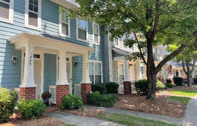 365 HURSTON CIR