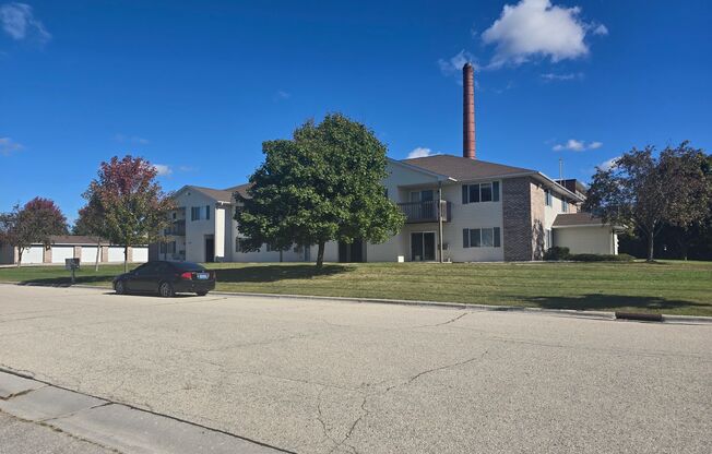 2 beds, 1 bath, 856 sqft, $1,269, Unit PL   7302