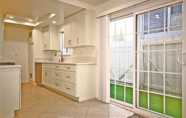 25602 BELLE PORTE AVE