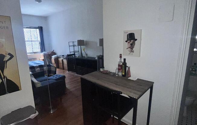 Studio, 1 bath, $2,450, Unit 5-B