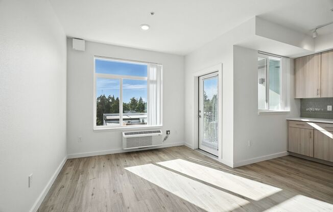 2 beds, 1 bath, 757 sqft, $1,695, Unit 201