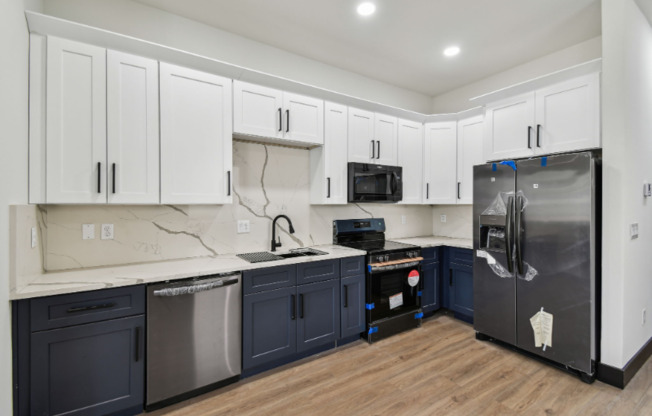 3335 4 AVE S