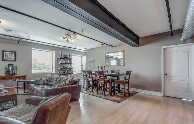 2 beds, 2.5 baths, 1,442 sqft, $2,350, Unit Jane 305