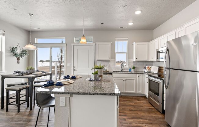 Sunnyvale Village - HOLIDAY MOVE-IN SPECIAL: GET 1 MONTH FREE!