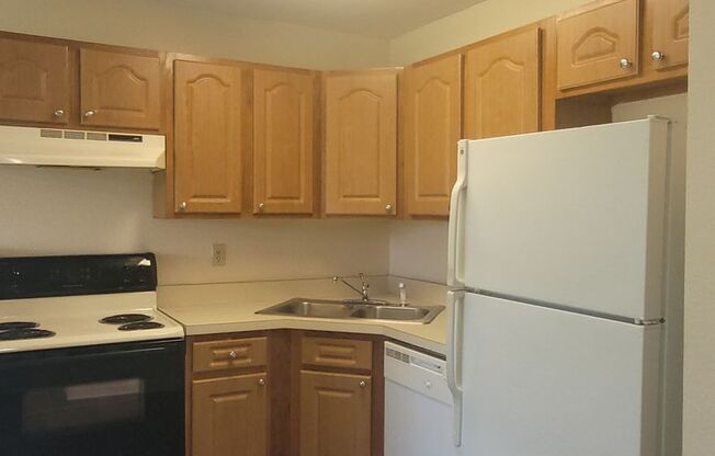 1 bed, 1 bath, 560 sqft, $1,300, Unit Walden Palms