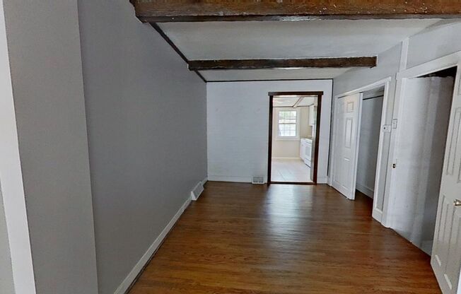 2 beds, 1 bath, $1,500