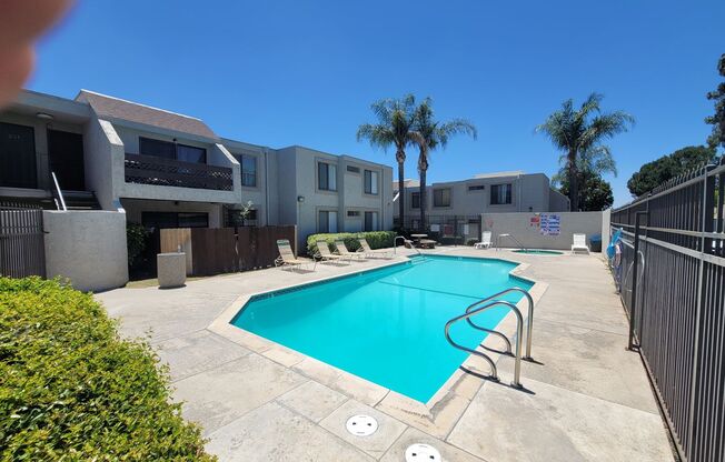 Single-Story 1-Bedroom Condo in a Highland Gated Community!