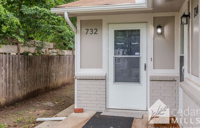 Freshly Remodeled, Large 3 Bedroom Duplex with Basement!