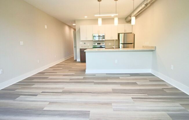 1 bed, 1 bath, 605 sqft, $1,495, Unit APT 640