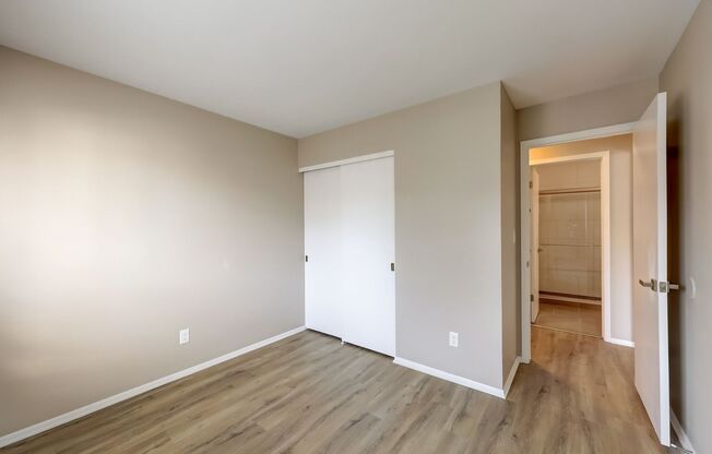 2 beds, 1 bath, $1,299