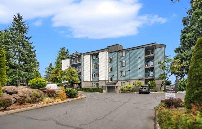 2 beds, 1 bath, 834 sqft, $1,695, Unit 308