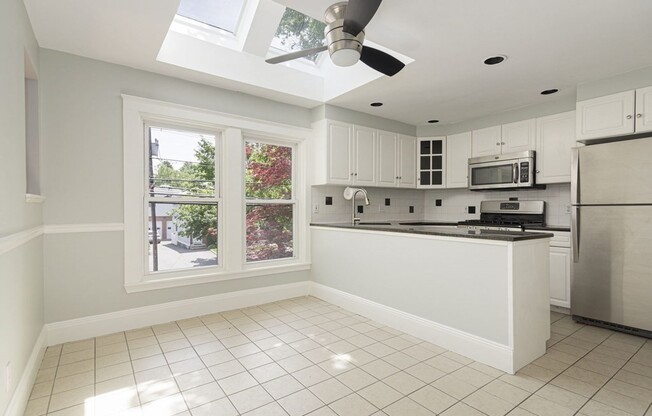 77 WILDWOOD AVE