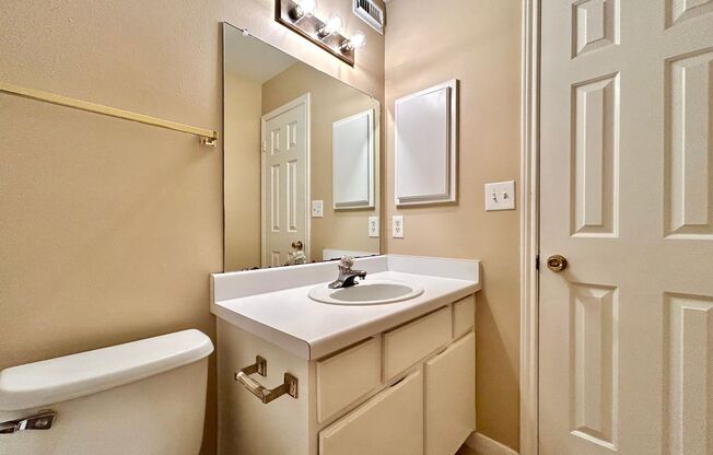 2 beds, 2 baths, $2,299, Unit UNIT 214