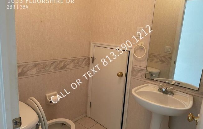 1653 FLUORSHIRE DR