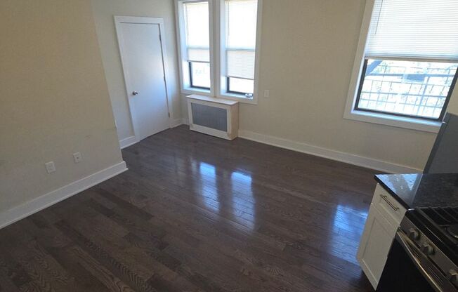075 - 111 SANFORD REALTY LLC