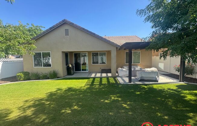 Splendid Home In Rosedale Area!