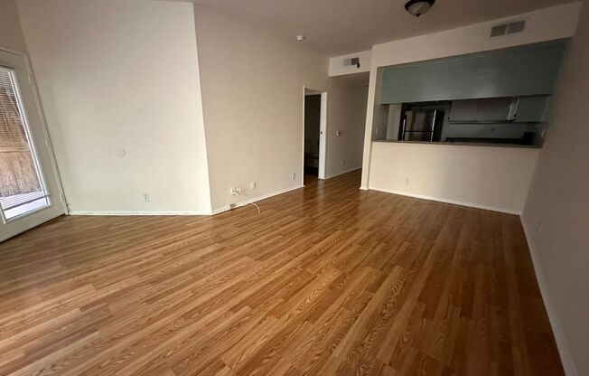 1 bed, 1 bath, 700 sqft, $2,100, Unit 111