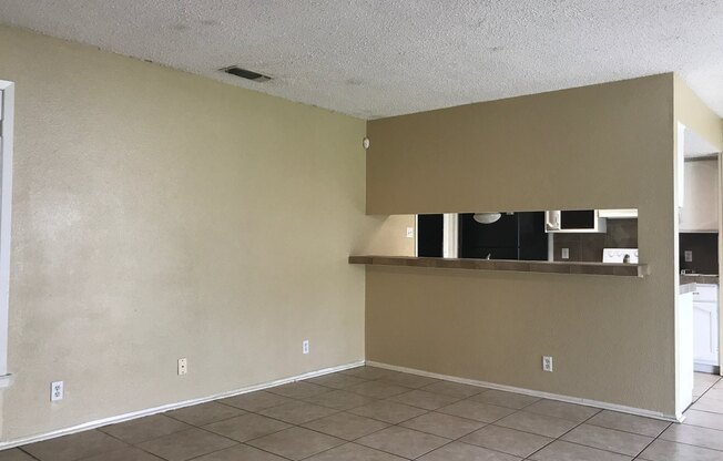 3 beds, 2 baths, $1,599