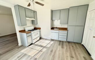 1 bed, 1 bath, $750, Unit A