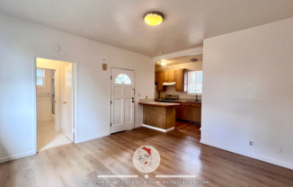 Cozy Studio located right off Piedmont Ave. Walking distance to Kaiser, shops, and restaurants!