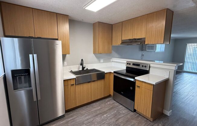 2 beds, 1.5 baths, 866 sqft, $2,905, Unit 811W4