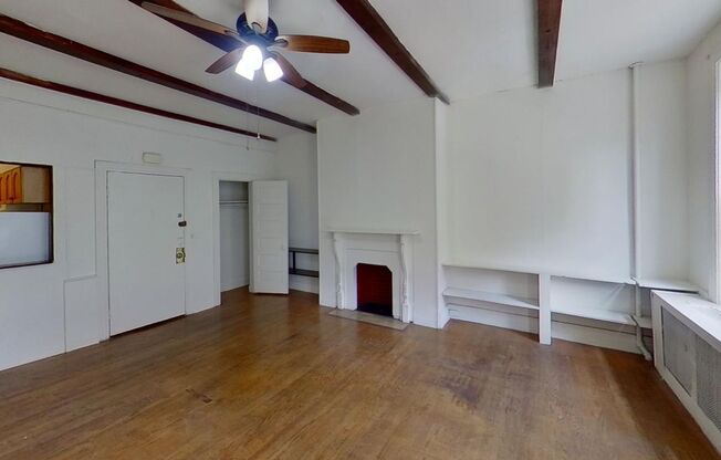 1 bed, 1 bath, 700 sqft, $1,349, Unit 42-3
