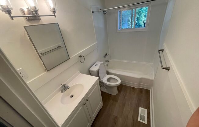 Candler Park Apartments