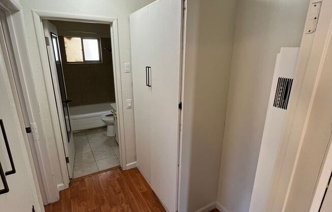 1 bed, 1 bath, $875, Unit 405