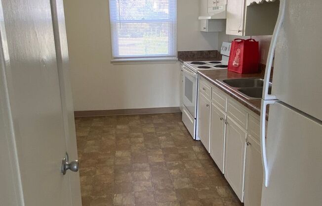 1 bed, 1 bath, 580 sqft, $860, Unit 3009