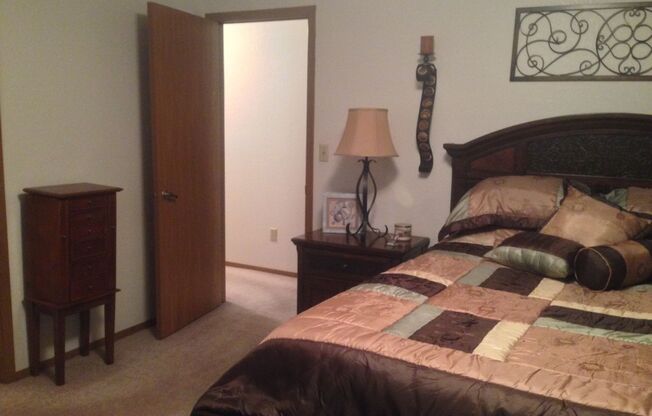 2 beds, 2 baths, 1,160 sqft, $1,515, Unit 1800-354