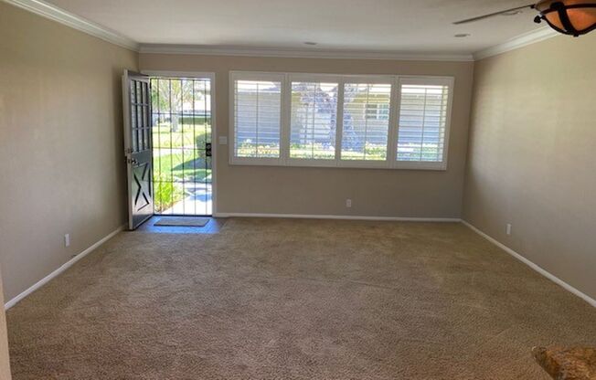 Worthy Drive Villas: Upgraded 2 Bedroom 1 Bath Condo,