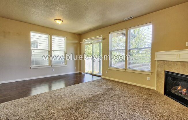 3 Bed 2.5 Bath Home in Hazel Dell w/ Easy Access to I-5 and SR 500
