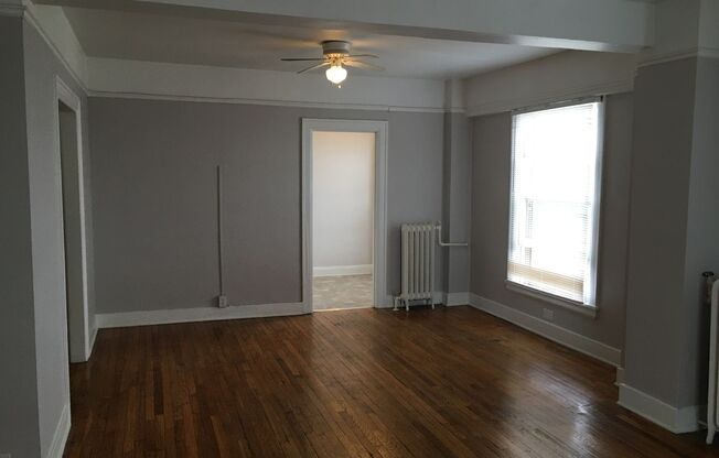 2 beds, 1 bath, 962 sqft, $1,475, Unit 3C