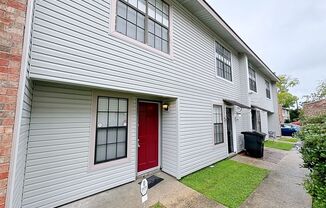 2 beds, 1.5 baths, $1,000