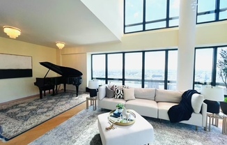 3 beds, 3.5 baths, 2,441 sqft, $20,000, Unit 35H36H