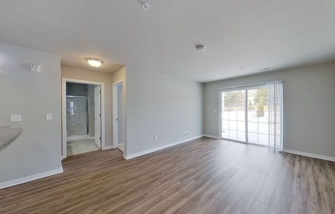 3 beds, 2 baths, 1,446 sqft, $2,085, Unit 42
