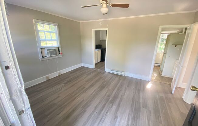 Small 2 Bedroom 1 Bathroom house very close to Kannapolis Research Campus