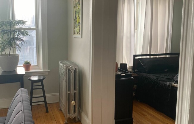 1 bed, 1 bath, $2,480, Unit 5