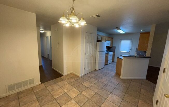 3 beds, 2 baths, $1,225, Unit 3607 Dustin Ct Unit B