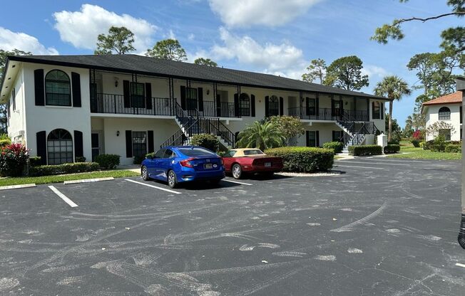 2 Bedroom Condo in Naples, with pool, Furnished, Turnkey 809 Augusta Blvd. Unit #6