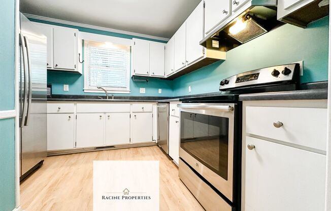# Charming Townhouse in Desirable Greenville Location