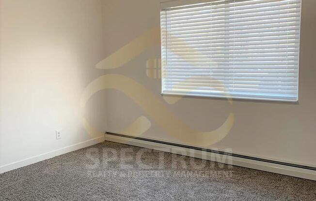 2 beds, 1 bath, 812 sqft, $1,350