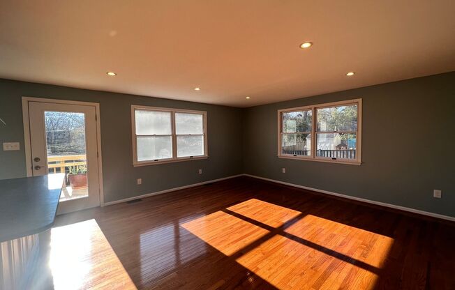 Stunning 4 BR/2.5 BA Single-Family Home in Woodmoor, MD!