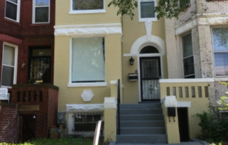 1256 COLUMBIA RD NW