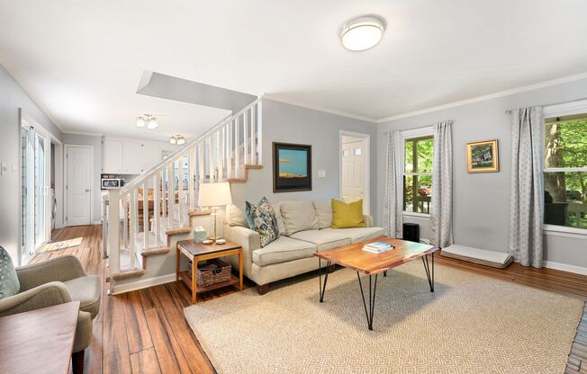 Charming and Private 4bd/2ba Home in Durham's Hope Valley!