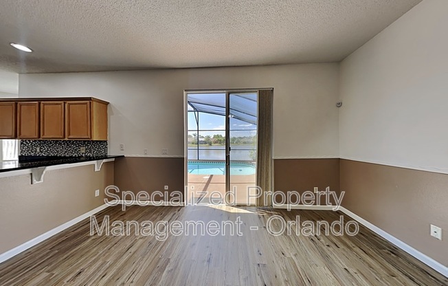 728 HARDWOOD CIR