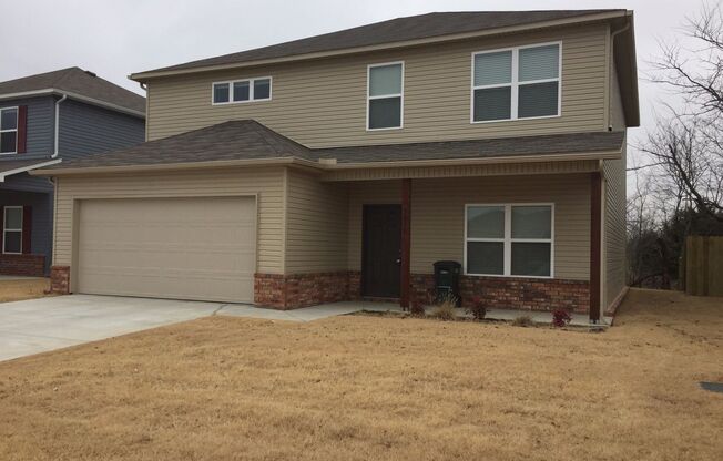 4 Bedroom Home for Rent in Fayetteville! Great Area!!