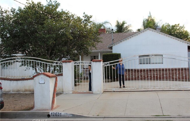 12601 TELFAIR AVE