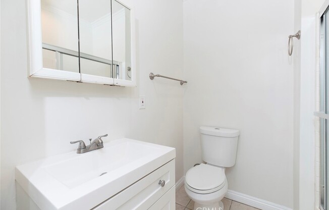 Studio, 1 bath, 450 sqft, $1,650, Unit 2