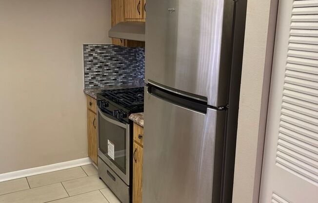 Upgraded 1 Bedroom Top Floor Unit in Winter Haven For Rent